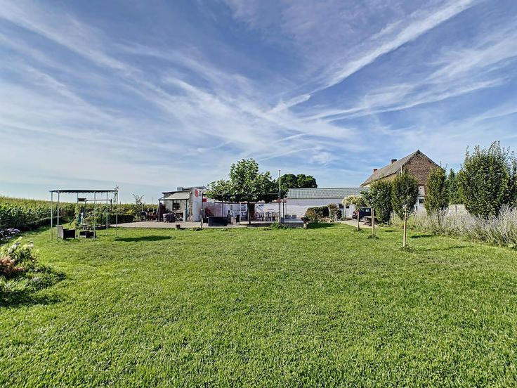 Jardin de la salle Musubi, salle des fêtes